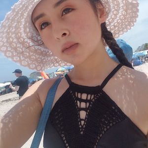 Meet your Posher, Evelyn nayely